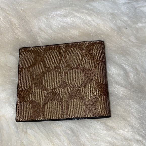 Men’s Wallet - Bifold in Signature Canvas - Picture 2 of 5